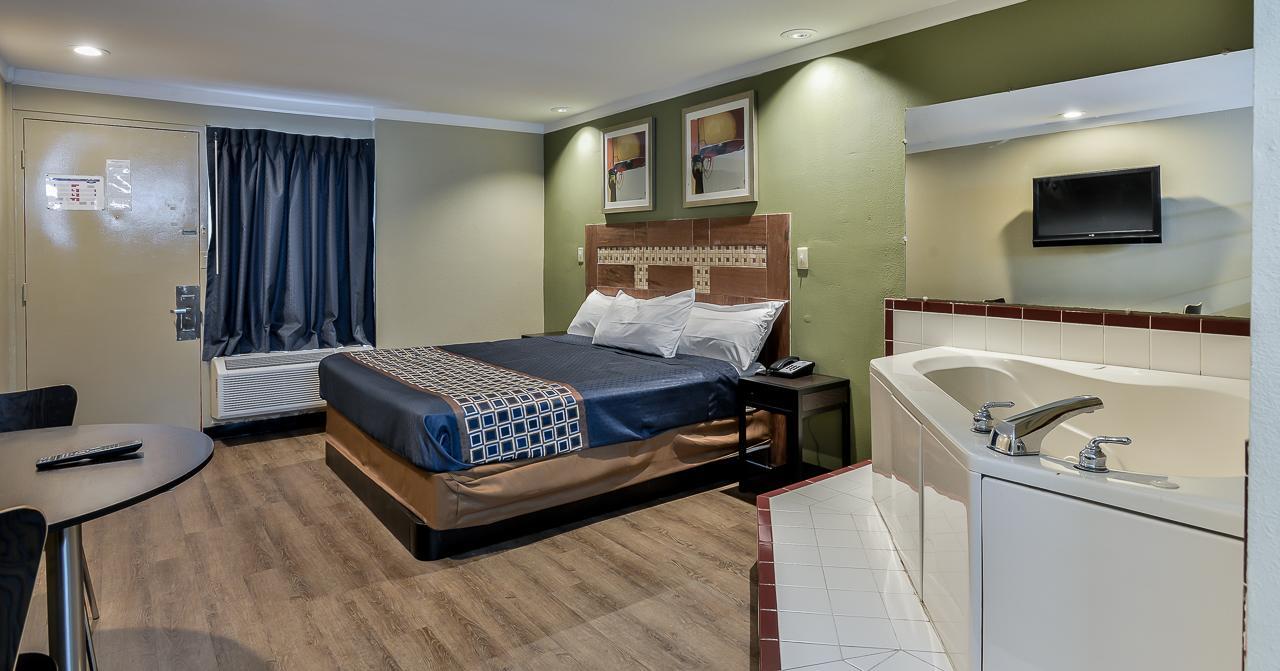 Budgetel Inn And Suites Raleigh Exteriör bild