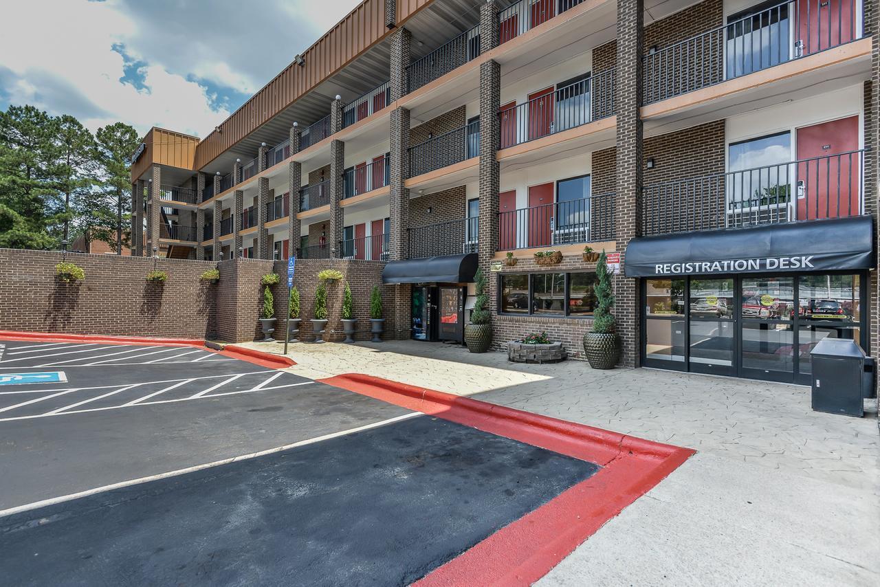 Budgetel Inn And Suites Raleigh Exteriör bild