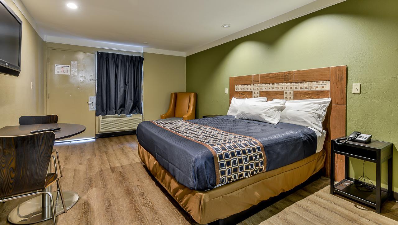 Budgetel Inn And Suites Raleigh Exteriör bild